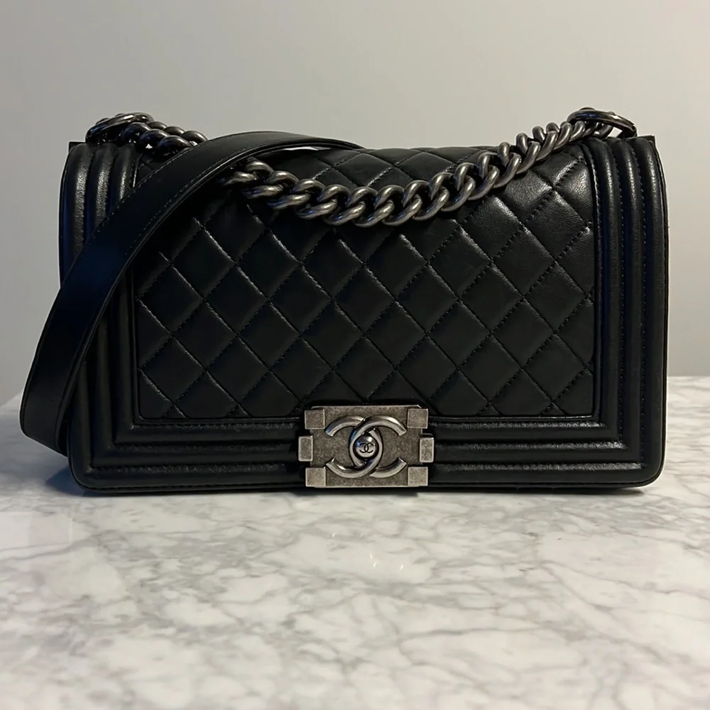 CHANEL Calfskin Quilted Medium Boy Flap Bag Black